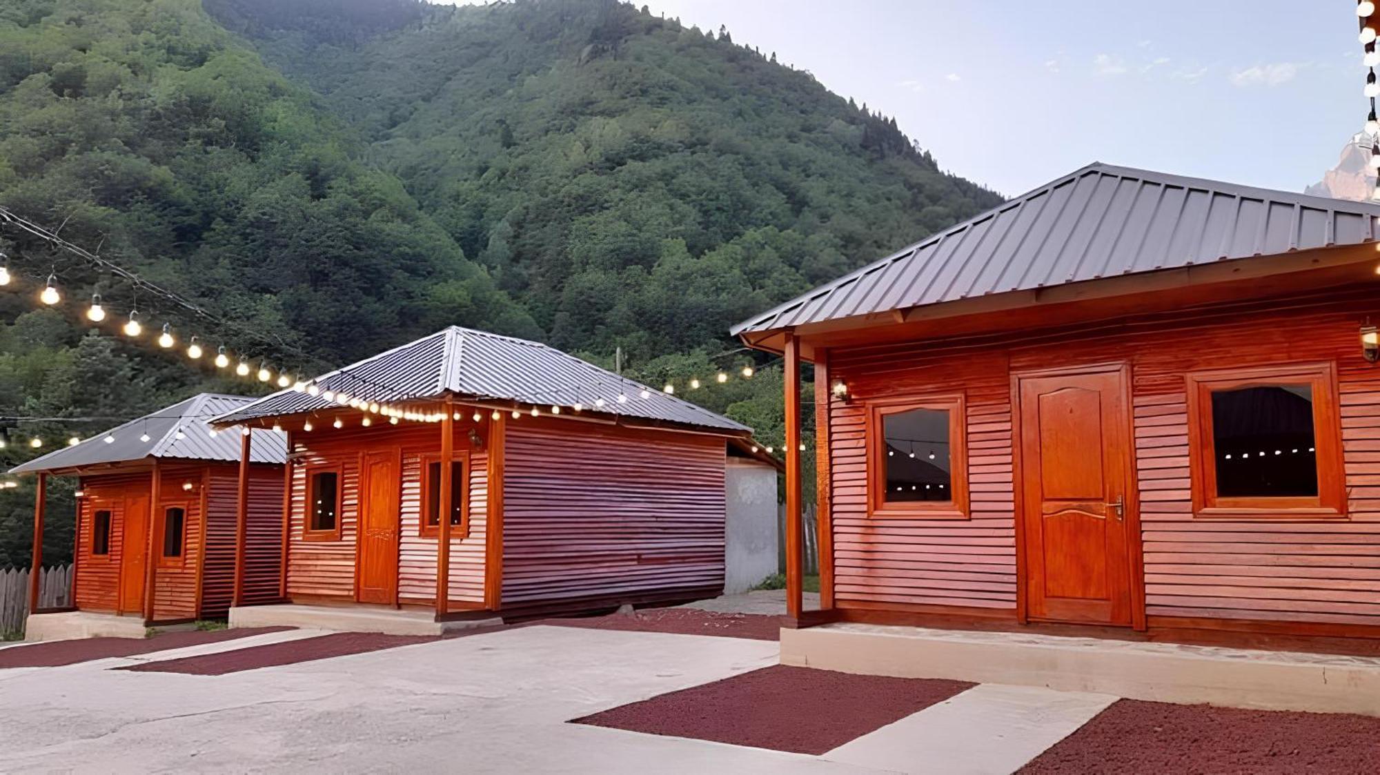 Guest House Ushba Gate Mestia Exterior foto