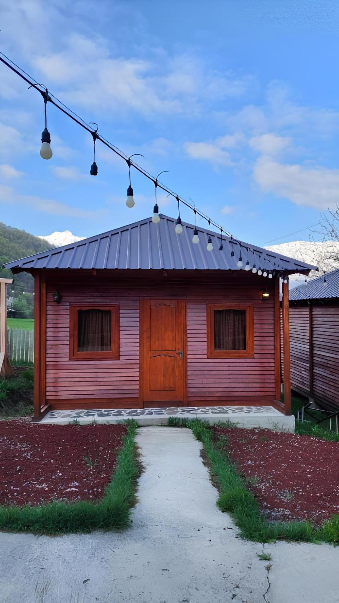 Guest House Ushba Gate Mestia Exterior foto